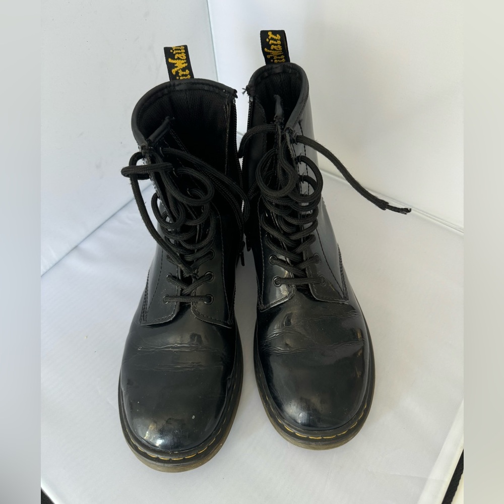 Dr. Martens Patent Leather Women’s size 6 Black 1460 W